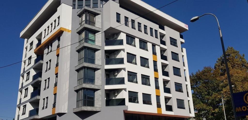 Apartman Natasa Sa Podzemnom Garazom Баня Лука Екстериор снимка